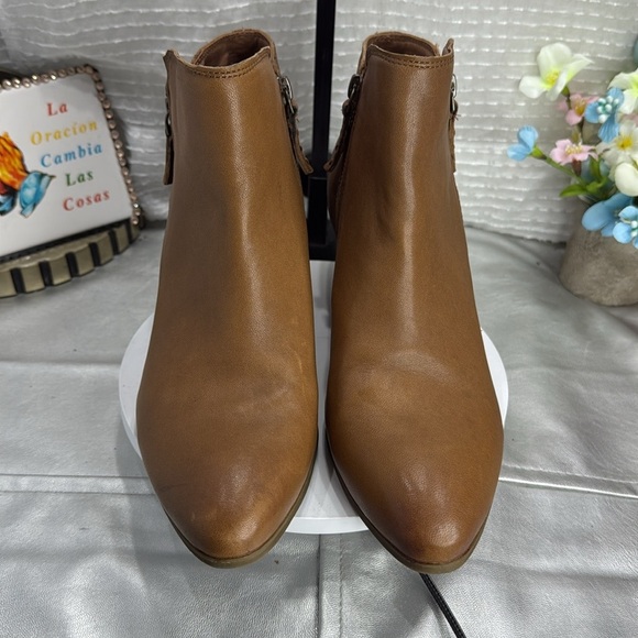 (P5) Frye Judith Cognac
Brown Leather Ankle Boot
3475044 Zip Closure Size 10M,W - Picture 5 of 14